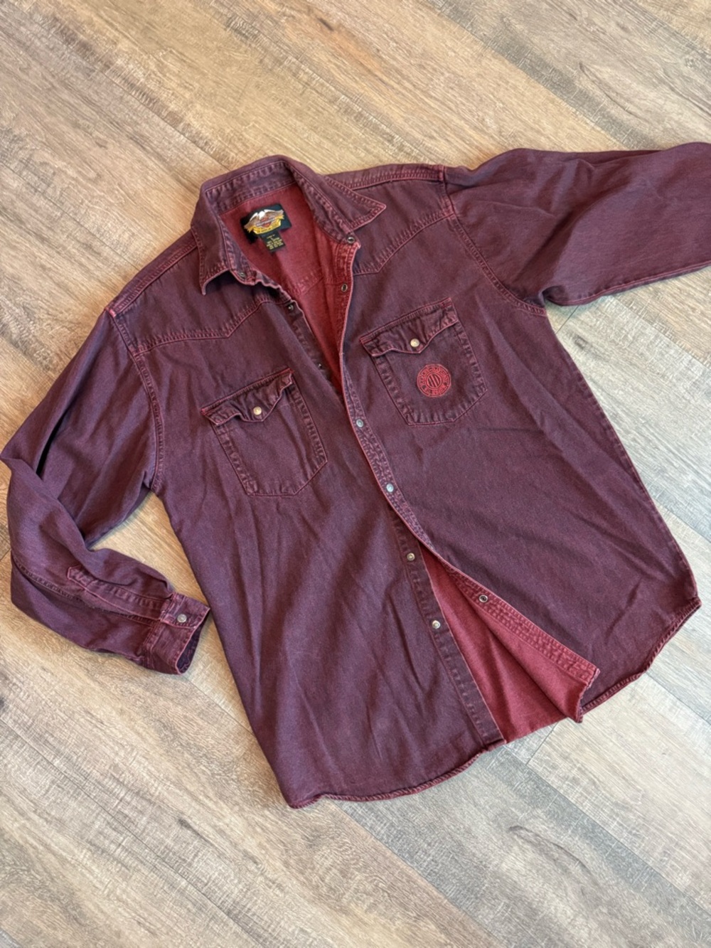 Harley Davidson Burgundy Button-Up Shirt with Chest Pockets Large